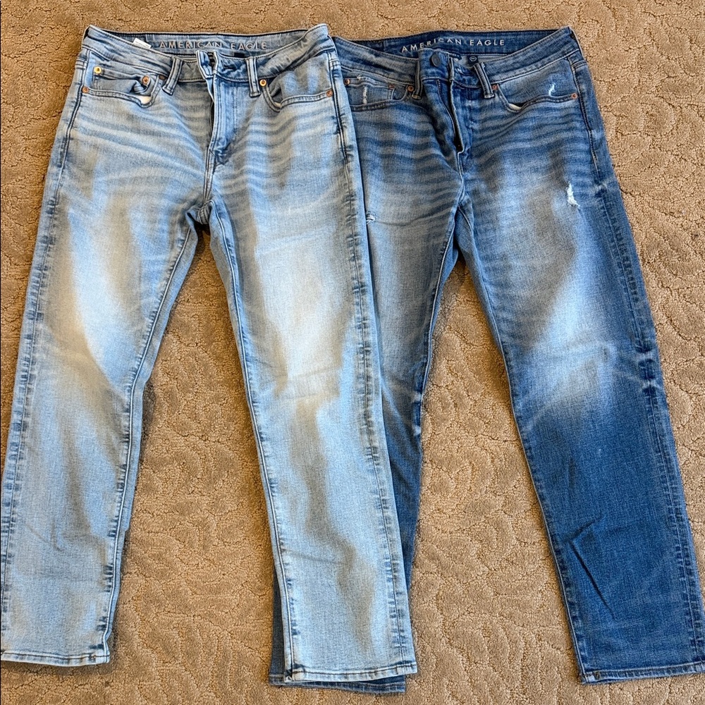 2 pair of men’s American Eagle Outfitters Light and Dark Blue Slim Jeans